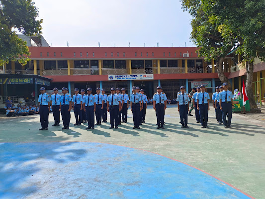 Siswa SMK Adi Sumarmo